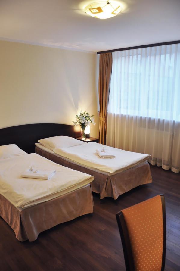 Hotel Pojezierze Szczecinek Exterior photo