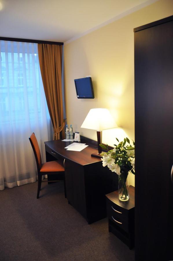 Hotel Pojezierze Szczecinek Room photo